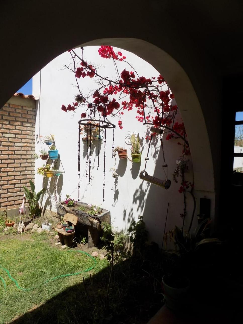 Hostal Amancay Cafayate Exterior photo